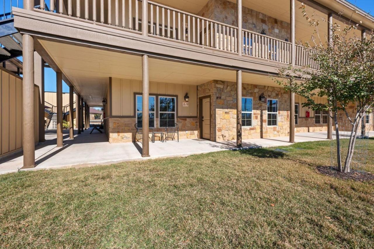 Old Mill Resort New Braunfels Extérieur photo