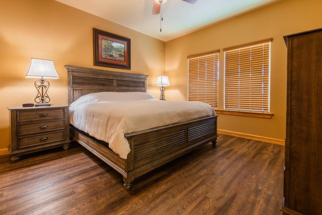 Old Mill Resort New Braunfels Extérieur photo