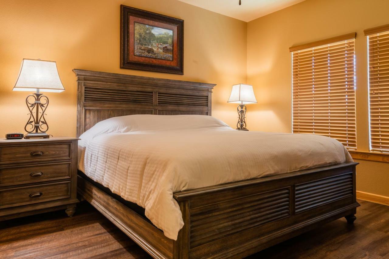 Old Mill Resort New Braunfels Extérieur photo