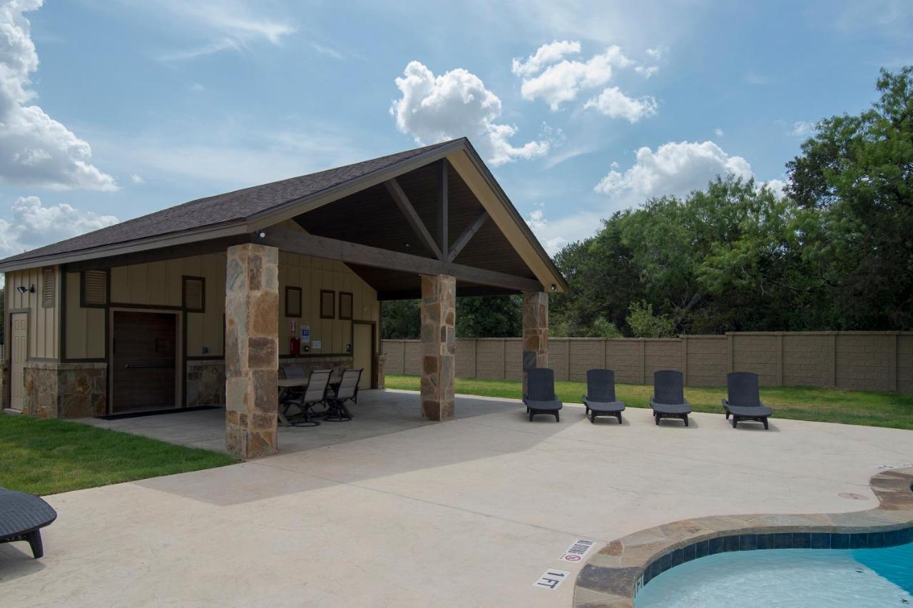 Old Mill Resort New Braunfels Extérieur photo